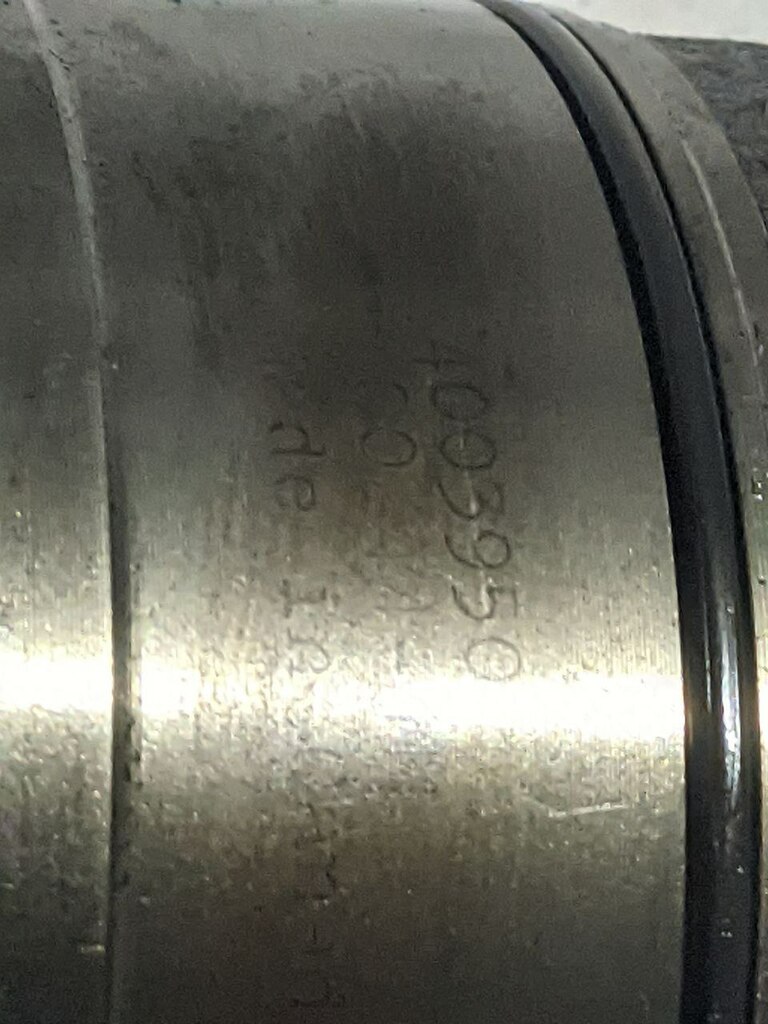 насос масляный CUM11 б/у - 4